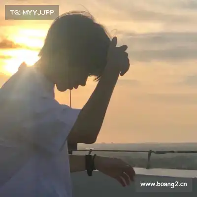 韶靓影